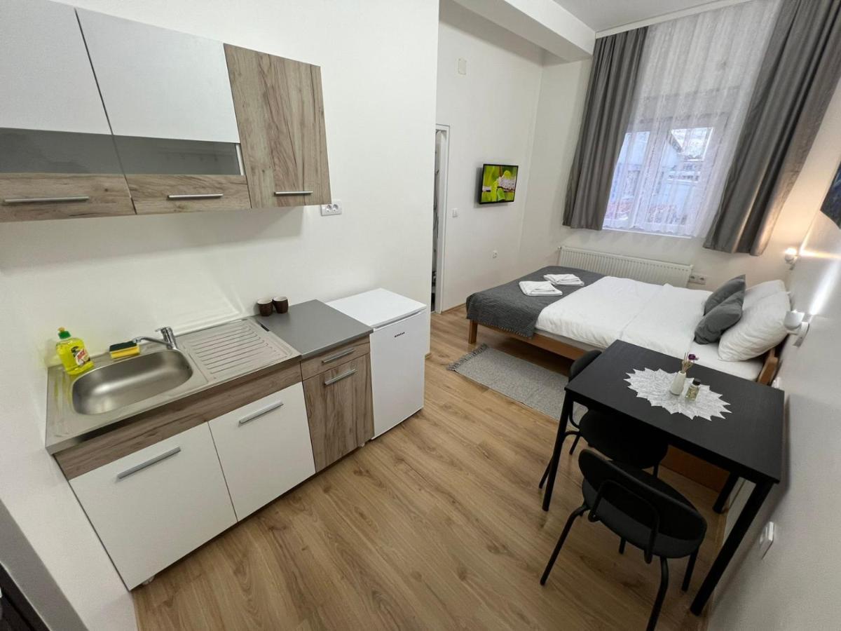 Vurk Inn Paracin Luaran gambar