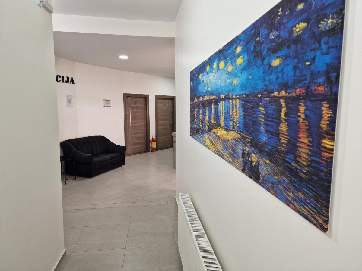 Vurk Inn Paracin Luaran gambar